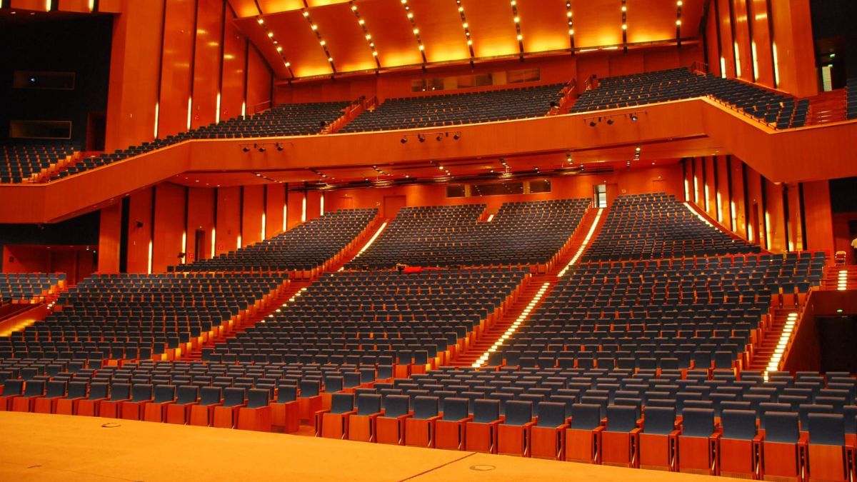 Hệ thống âm thanh, ánh sáng hội trường Vietsovpetro Hệ thống âm thanh, ánh sáng hội trường Vietsovpetro