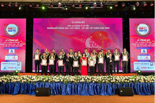 Lễ công bố Top 500 Doanh nghiệp tăng trưởng nhanh nhất Việt Nam năm 2020